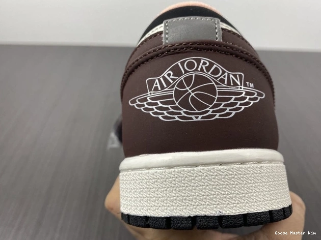 DC6991-200 Air Low Mocha Jordan 1 0612